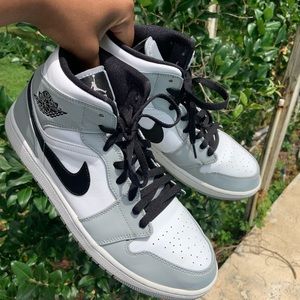 Jordan 1 mid light smoke greys
